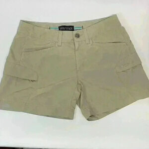 Marmot Khaki shorts size 4 button and drawstring on the inside